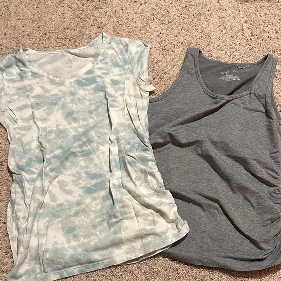 Maternity tops - Picture 1 of 3